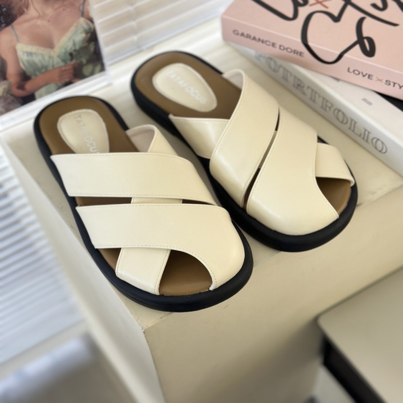 Designer free Shipping Baotou sandals No back heel sandals Versatile Half Slippers Women wearing travel slippers outside