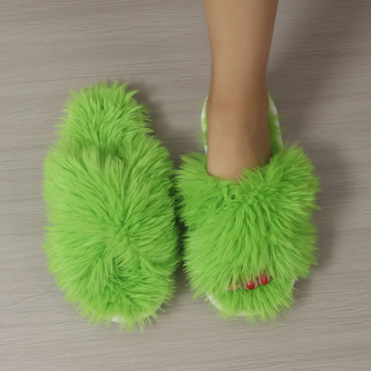 Women Fashion Home Slippers 2025 Female Flip Flops Fluffy Shoes Cross n Slides Ladies Soft Warm Plush Slipper 251031