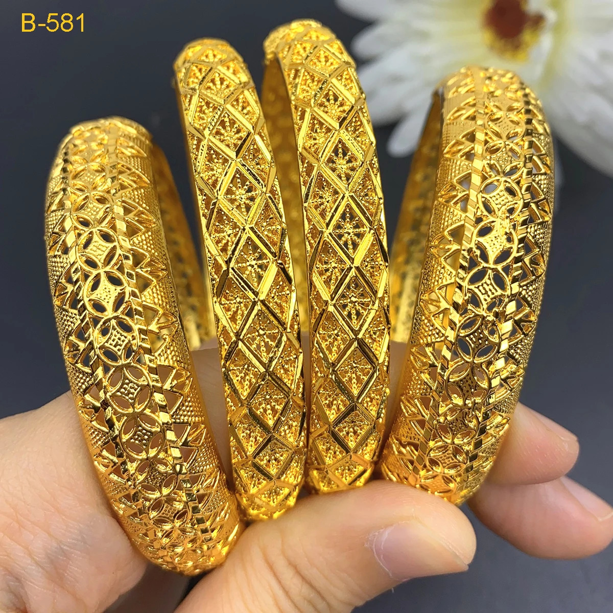 XUHUANG Fashion 24k Gold Color Round Bracelets for Women Africa Wedding Indian Bangles Jewelry Dubai Party Gifts 251031