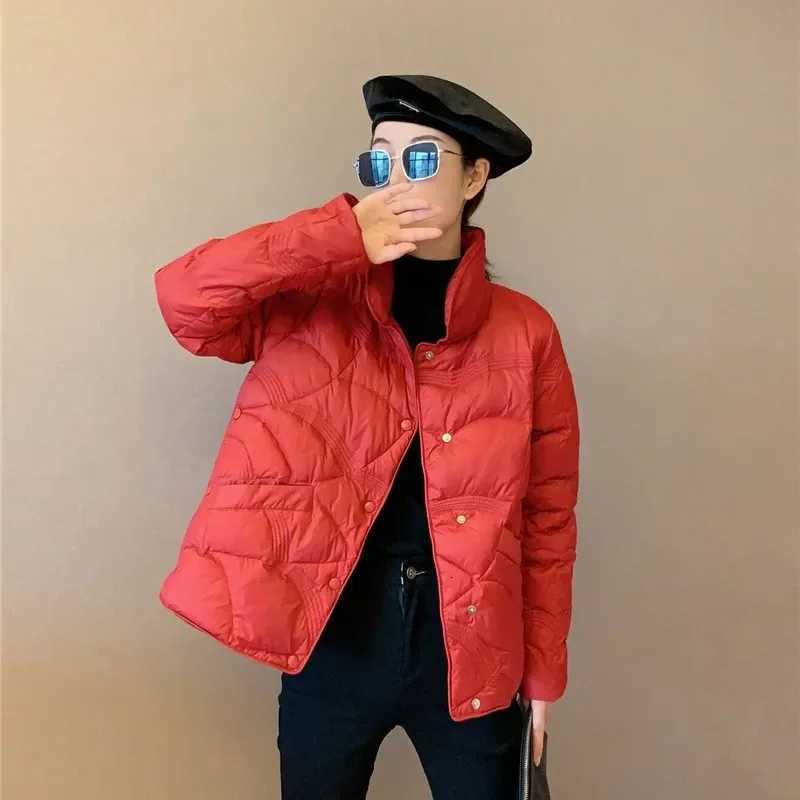 Warm Light White Duck Down Coat Autumn Winter Women Bigsize Down Jacket Ladies Single-breasted Long Sleeve Short Puffer ParkasT251105