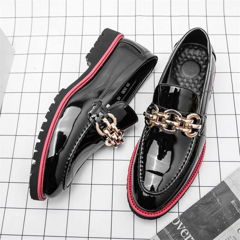 Large size glossy pointed leather for men's outerwear, one foot lazy shoes, seasonal low heels, fashionable formal single shoes