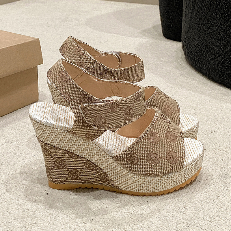 designer shoes 2025 Women's wedge sandals with fashion printed pattern