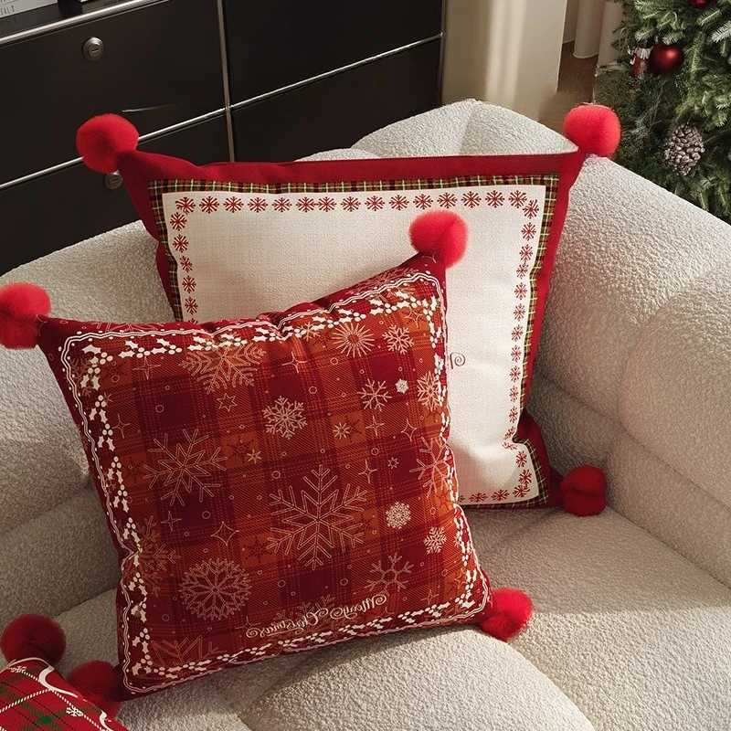2-Pack Christmas Cushion Cover Square Double Sided Print Pillow Covers Velvet Pillow Cases with Big Pom Poms Festive Home Decor Y251105