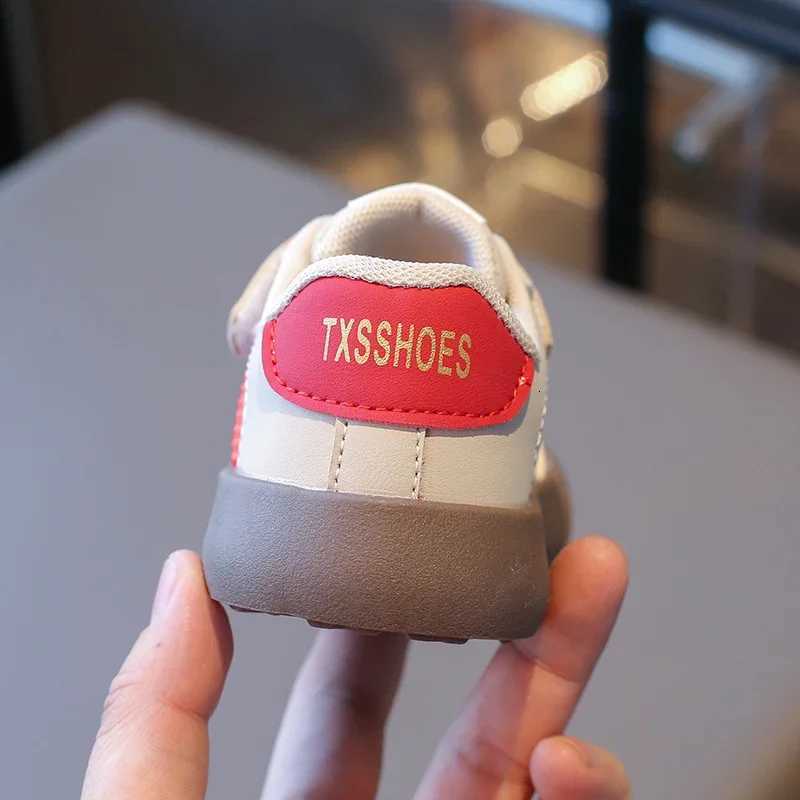 Kids Casual Shoes Sneakers Boys Sport Breathable Tennis Sneaker Baby Children Girls Shoes Spring Fashion White Flat Running ShoeT251105