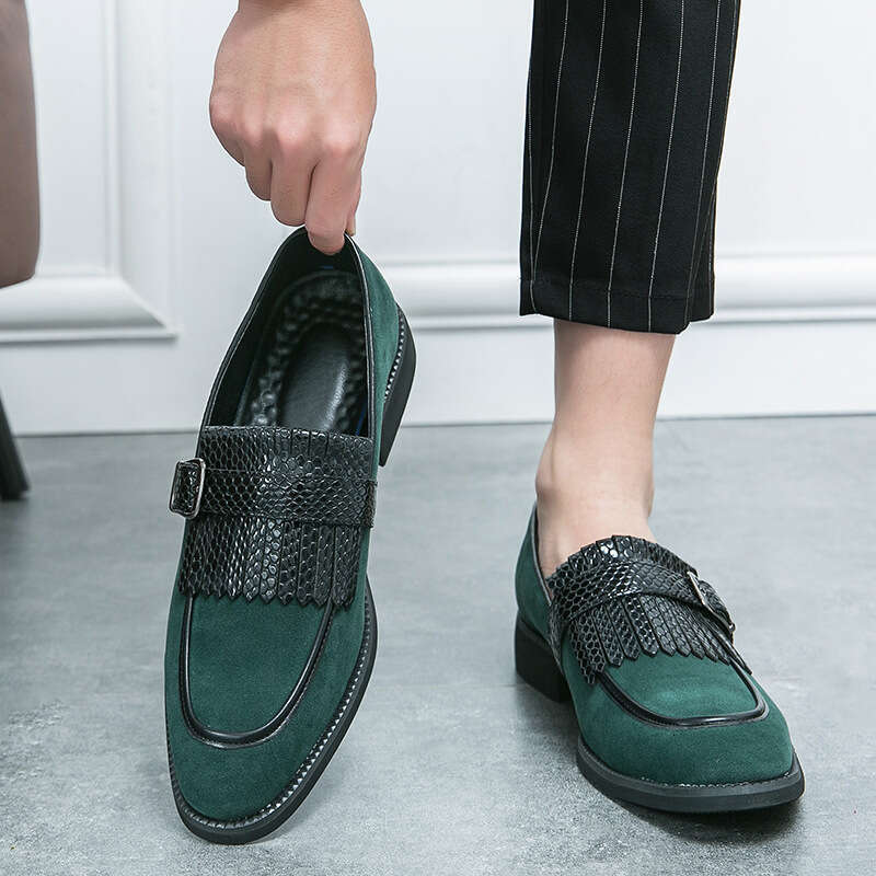 Large tassel casual leather sizes 38-46, hairstylist, lazy person wearing business dress, wedding shoes, men