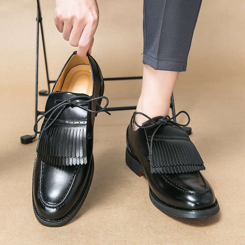 Large size 2023 Spring and Autumn season British style small leather shoes, men's trend tassel loafers, one foot single shoes