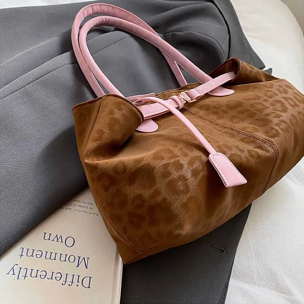 Trendy PU Leopard Print Tote Bag Versatile Large Capacity Womens Shoulder Bag Casual Satchel Daily Z251104