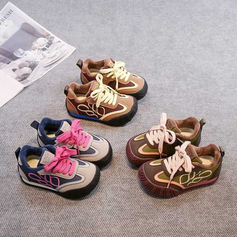 Kids Tennis Shoes Casual Soft Bottom Children Sports Shoes Fashion 2025 Winter New Boys Girls Skate Shoes Versatile Suede WarmT251105