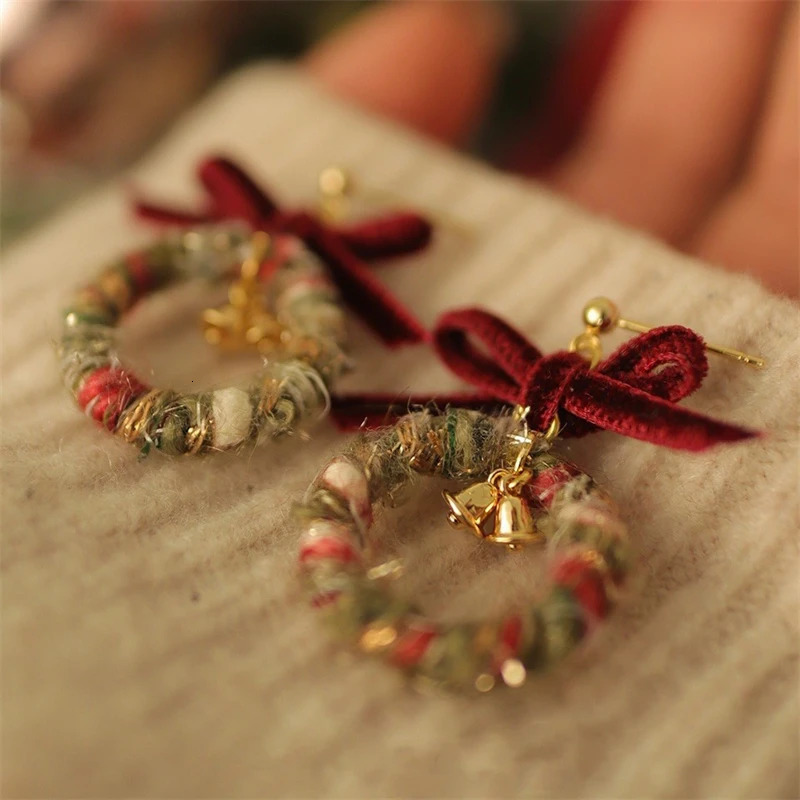 Lovely Zircon Snowflake Pearl Charm Earring For Women Christmas Flocking Hairball Bowknot Stud Earrings Year Party Jewelry 251131