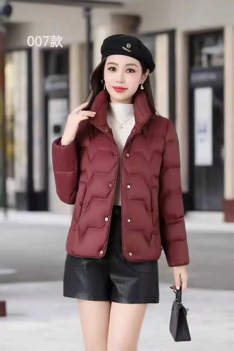 Women Down Coats Solid Loose New Hooded 90 White Duck Down Jacket Puffs Female Outerwear Autumn Winter 2024T251105