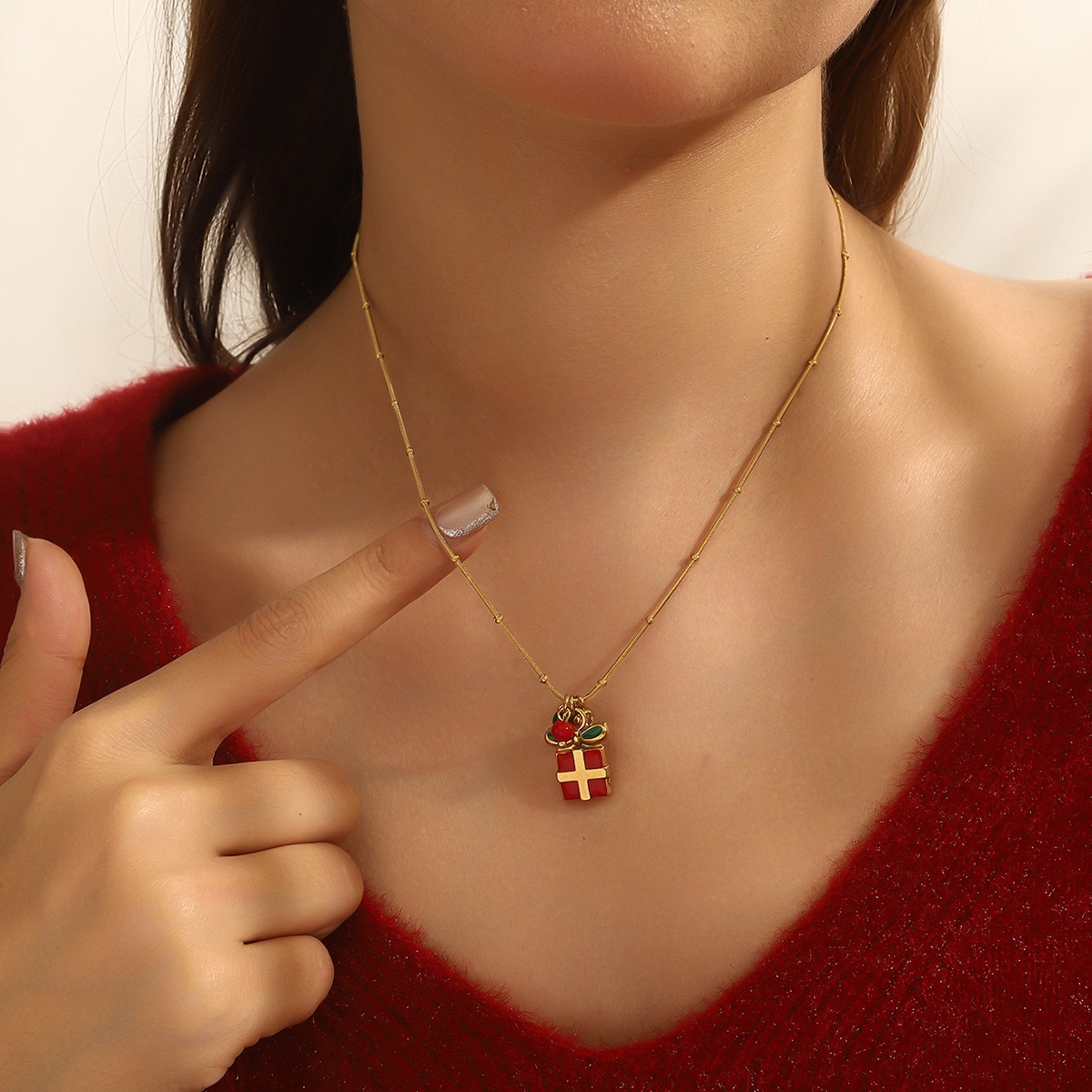 Stainless steel titanium steel Christmas necklace, reindeer snowflake collarbone chain pendant, non fading Christmas gift