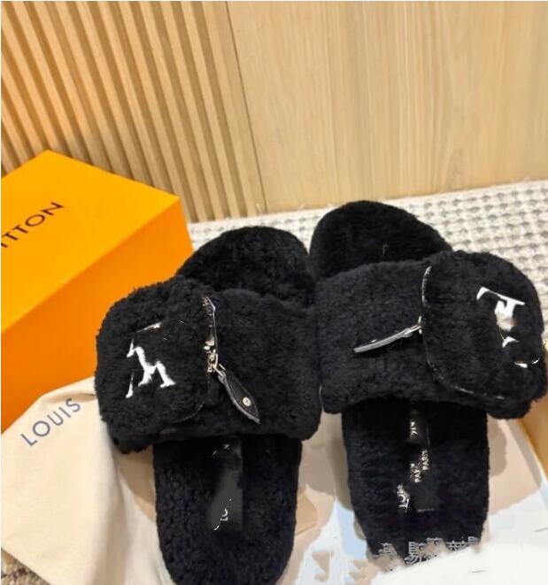 Ladies Wool Slippers Slides Designers Sandals Plush Cotton Slippers Girl Flip Flop Slipper Slide Winter Fur Fluffy Furry Warm Letters Comfortable Fuzzy V63