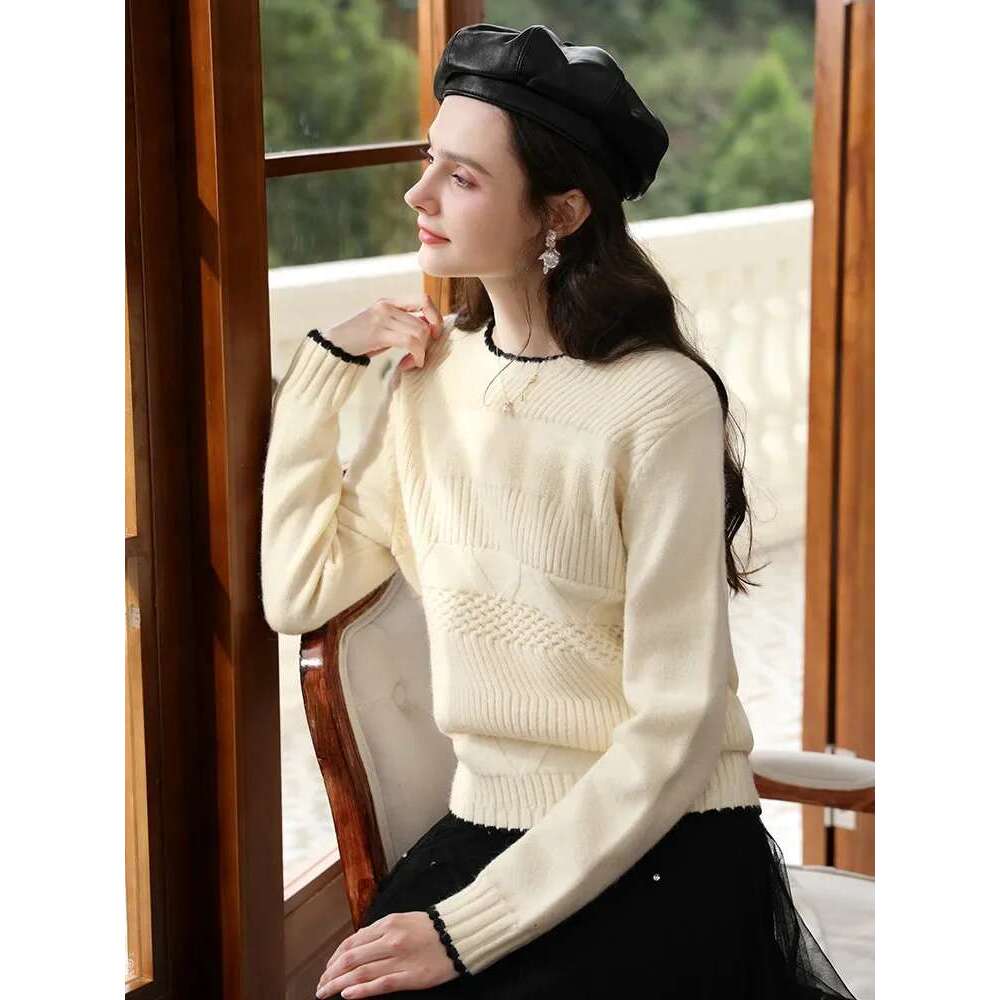 Beige Hooked Edge Crew Neck Knitted Sweater Women's Autumn Winter New Thickened Warm Casual Top