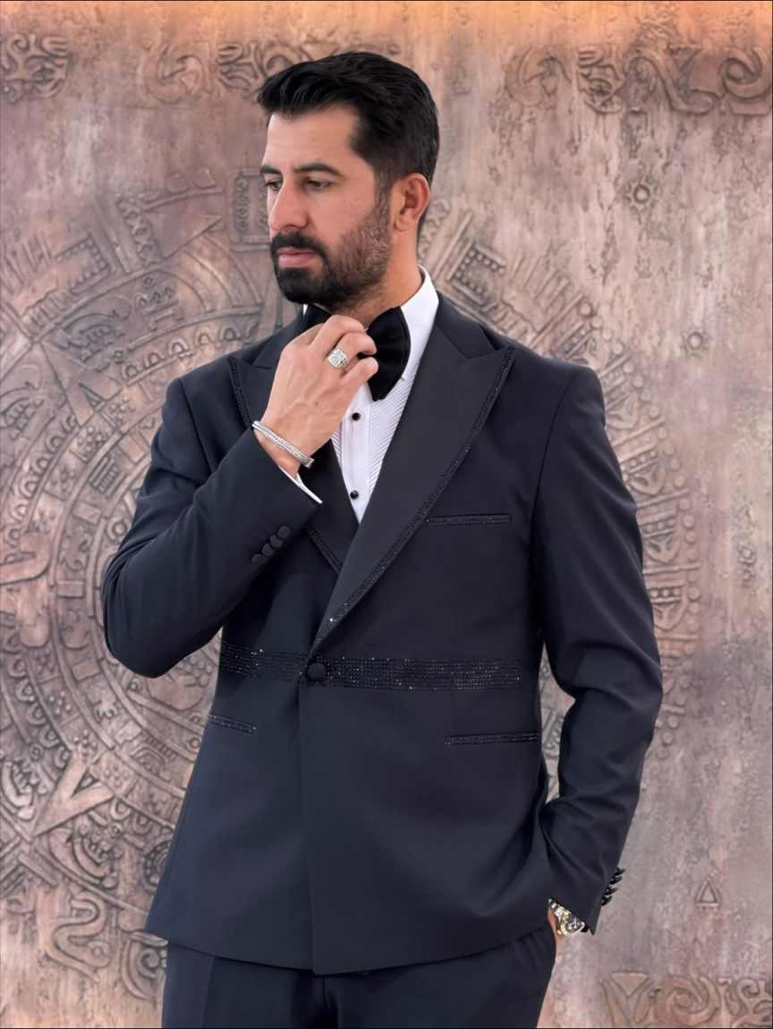 Formal Man Tuxedos 2 Piece Set Jacket Pants Men Suit Exquisite Peaked Lapel One Button Evening Wedding Groom Coat Customized