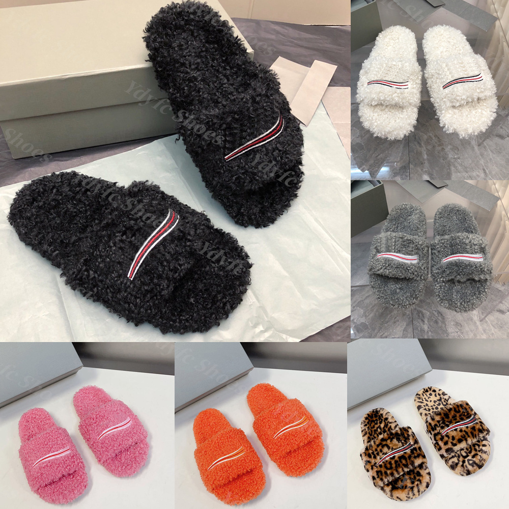 Luxury Triangle Slides Designer Men Women Slippers Ladies Wool Winter Fur Fluffy Furry Warm Letters Sandals Comfortable Fuzzy Girl Paris Flip Flop Slipper Size 35-45