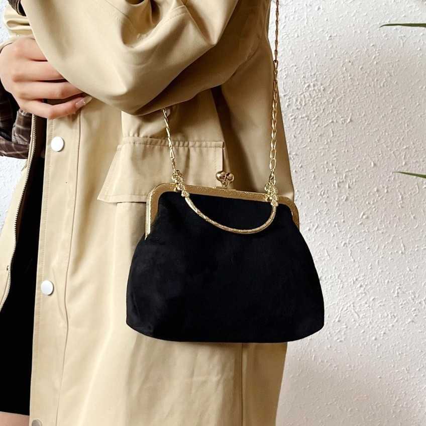 Chain fashion crossbody bag 2024 unique fashionable leopard print small bag evening party bag snap closure box bag H251016