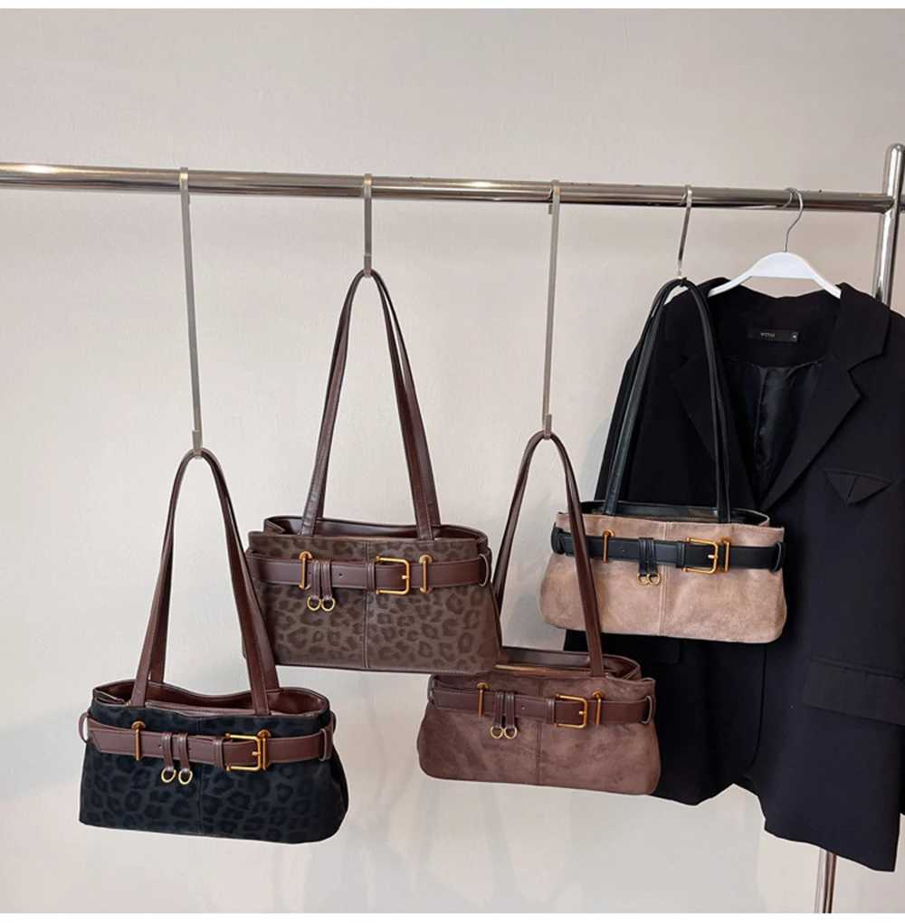 Fashion Belt Design Womens Tote Bag 2025 Autumn Winter Large Capacity Commuter Shoulder Handbag Female Casual Shoulder Bags Z251104