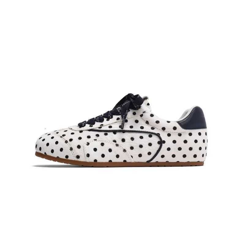 Fem Sneakers Wen German Training Shoes Lace Up Low-top Single Shoes Ladies Polka Dot Casual Flats Sneaker Y251105