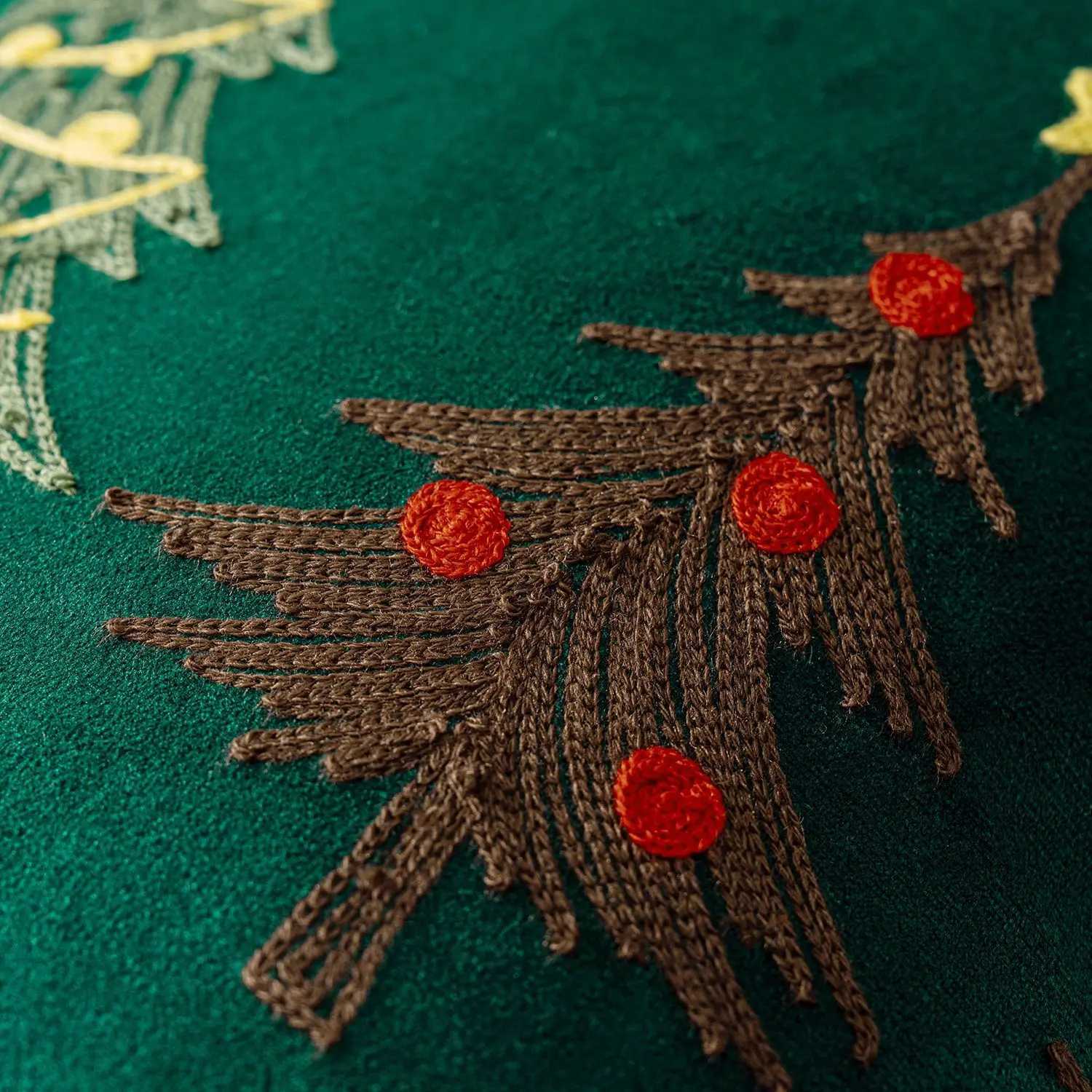 45x45cm Christmas Tree Embroidered Cushion Cover Festive Living Room Decor 2025 2026 Xmas New Year Gift Y251105