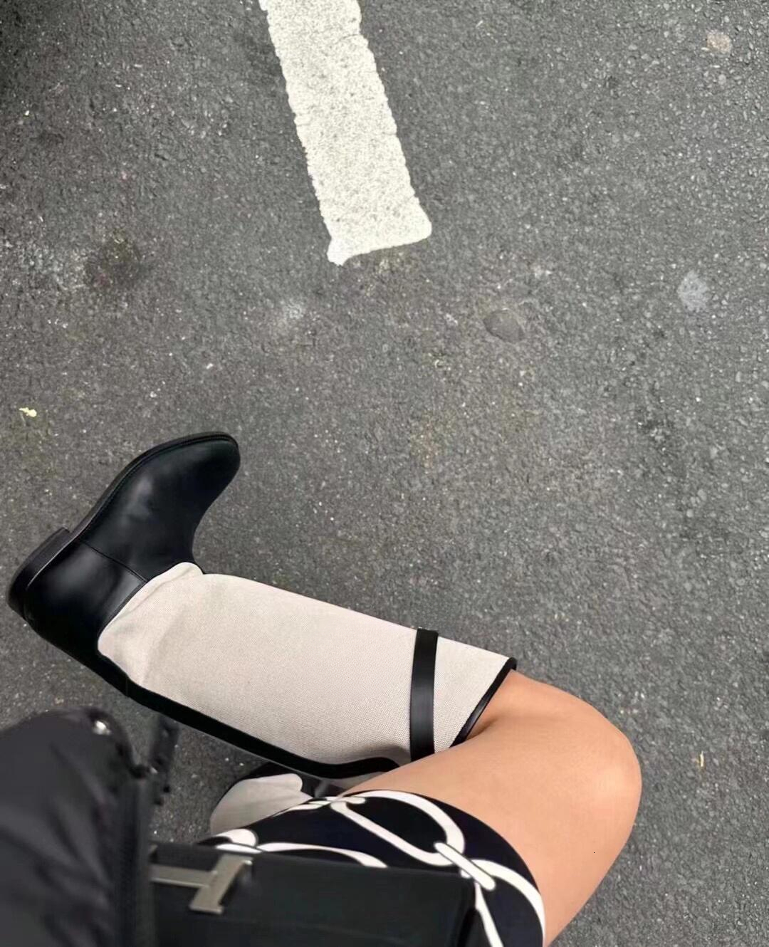 Autumn and winter new genuine leather Chelsea boots with retro luxury style, French sexy style, knee button up women's long boots, designer boots