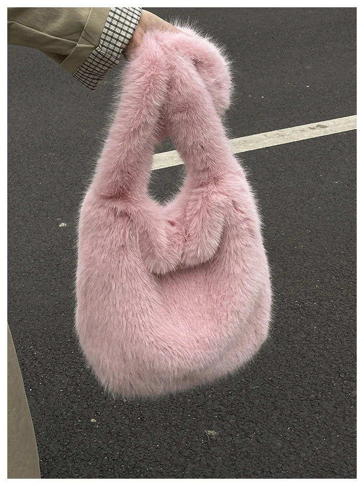 Solid Color Womens Soft Plush Shoulder Bags Simple Winter Faux Fur Tote Underarm Bags Large Capacity Female Furry Messenger Bag 251104