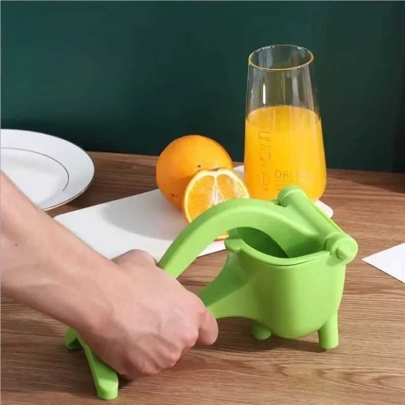 2pcs/1pc Manual Juicer Hand Press Citrus Juicer for Lemon Orange Small Home Kitchen Juice Extractor New Squeezer C251105