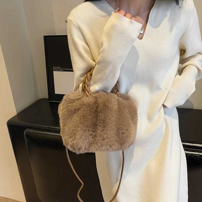 New Plush Winter Women Fashion Handbags Cloud Faux Fur Fashion Casual Womens Shoulder Bag Fluffy Crossbody Bag Z251104