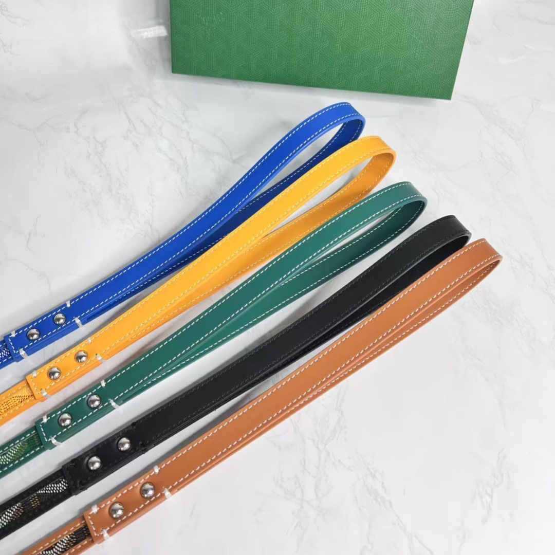 2025 new Dog Collar Leash with Classic Plaid Pattern Soft Comfort Style Premium Leather Collars Modern Designer Look for Small Medium Pets M