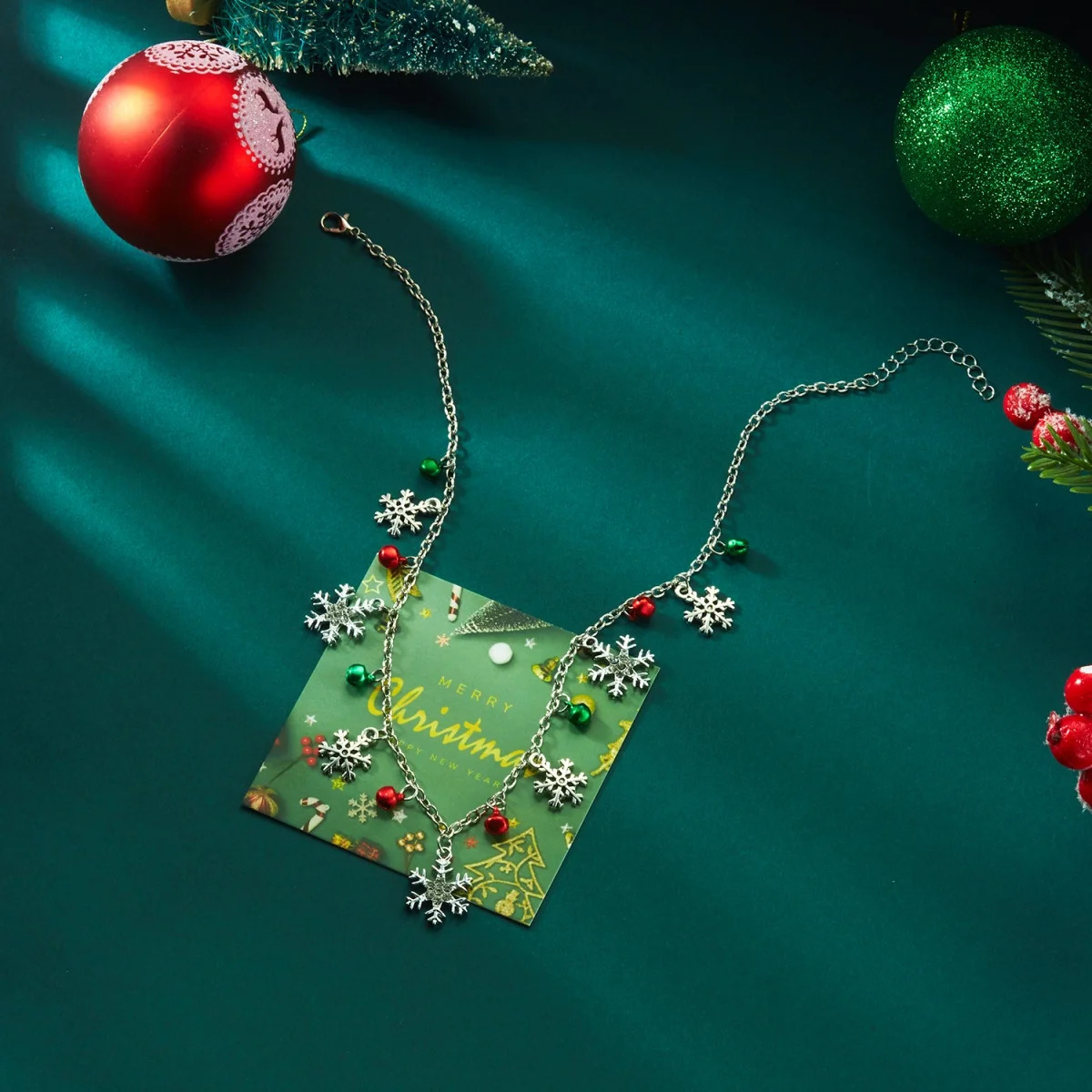 Christmas Bracelet Snowflake Red Green Bells Fringe Pendant Bangle Year Party Jewelry Holiday Gift For Women Men 251104