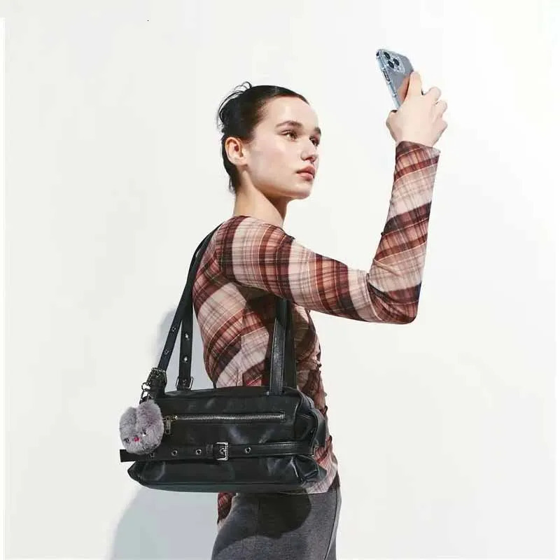 2025 Korean n Soft Leather Crossbody Bag Womens Saddle Bag Underarm Bags Four Colors Small Bag Sli Trendy Handbag 251031