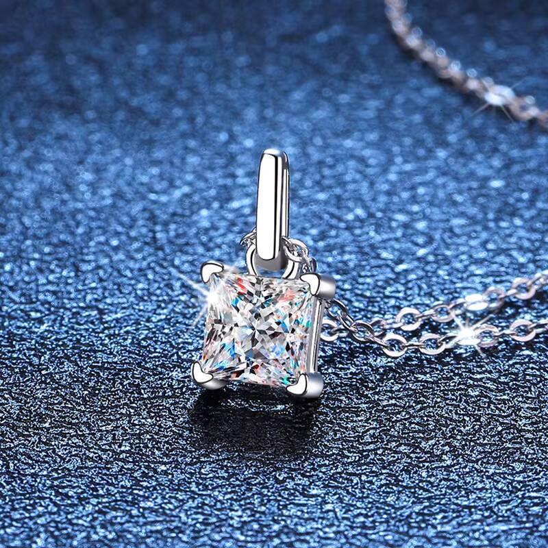 Simple Princess Cut square Vvs D Color Moissanite Pendant S925 Sterling Silver Necklace for Women