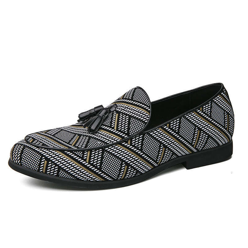Large size 48 ethnic style lazy leather for men's music fortune 2023 Spring and Autumn new Doudou driving shoes