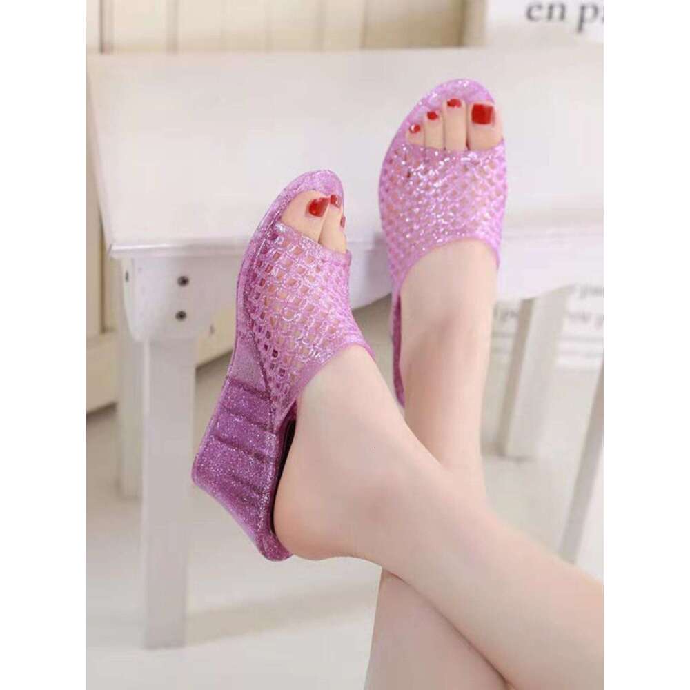 New high heels, cool slippers, bathroom internet famous shoes, women's small size, plastic outer wear, summer odor, crystal wedge heel, anti slip