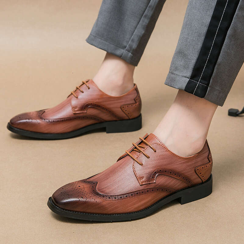 Large in size 46, British patchwork block carved leather shoes, 2023 Spring and Autumn new business casual wedding shoes