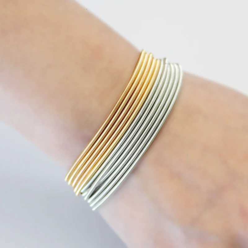 Metal Jewelry Fashion Classic Exquisite Unisex Gift Mini Guitar String Combination Mixed Color Set Spring Retractable BraceletsXJ251105