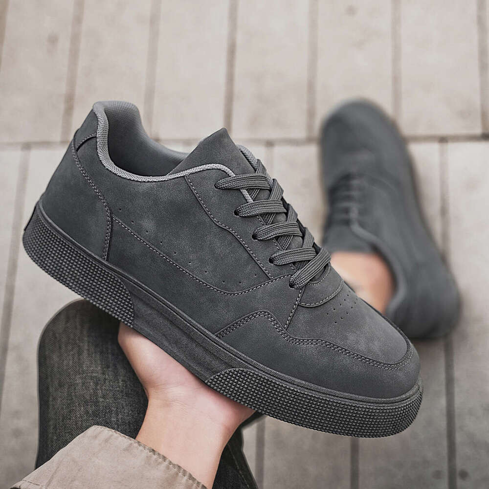 2025 Autumn Trendy Sports Thick-Soled Sneakers Men's Spring New Solid Color Casual Shoes Large Size