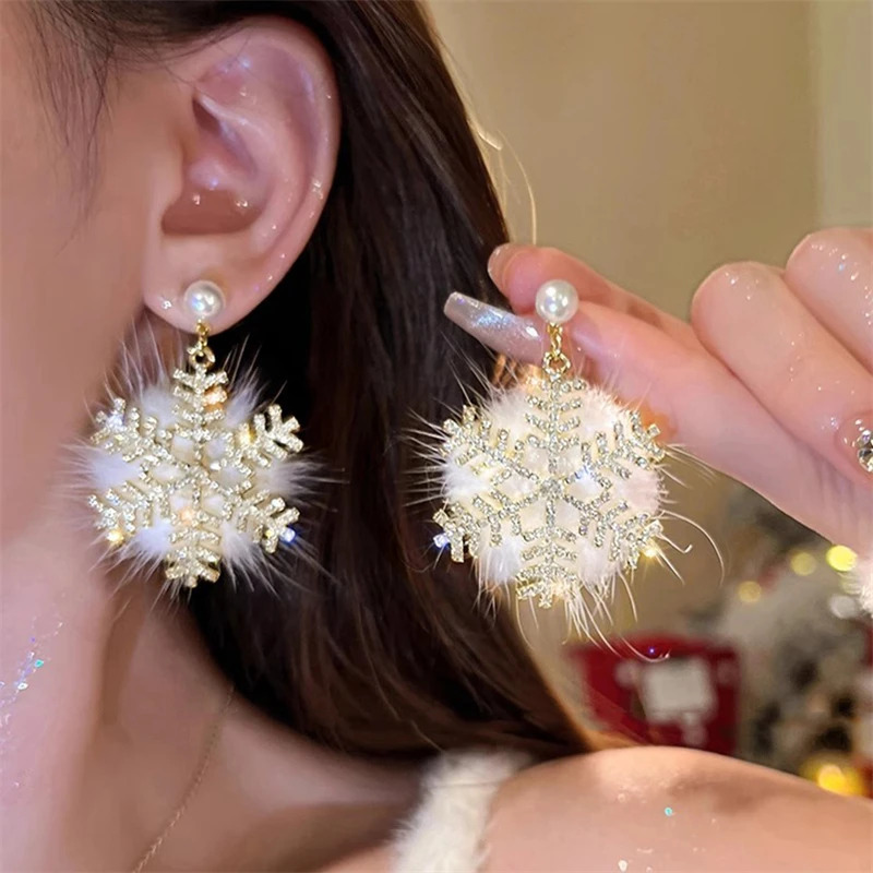 Lovely Zircon Snowflake Pearl Charm Earring For Women Christmas Flocking Hairball Bowknot Stud Earrings Year Party Jewelry 251131