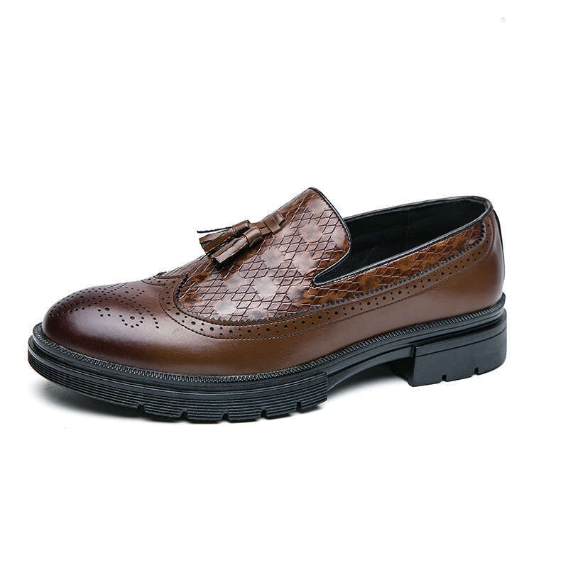 Oversized youth hoodie block formal shoes, British style men's tassels, one foot lazy leather shoes