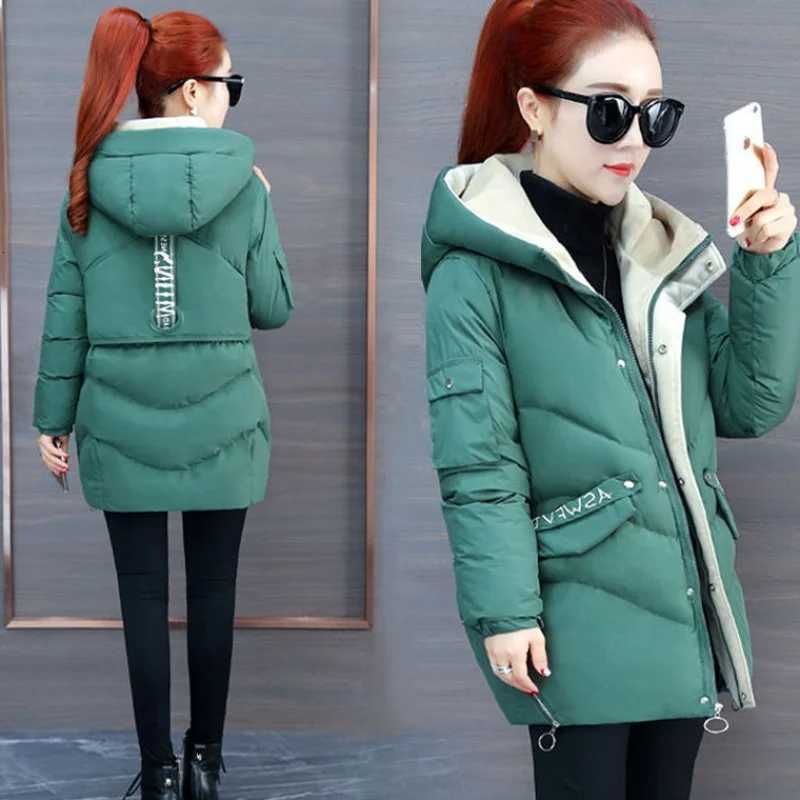 2022 New Winter Women Parkas Hooded Warm Thicken Coat Wadded Jacket Female Down Cotton-Padded Short Parka Gilrs jaqueta femininaT251105