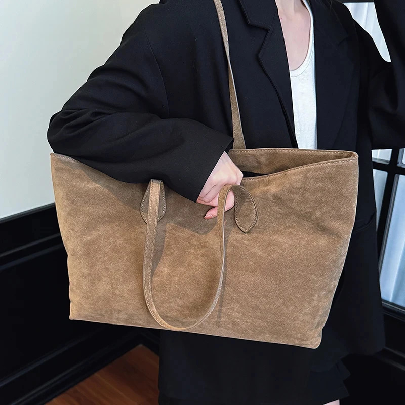 Faionable large capacity Suede Leather Shoulder Bags for Women Winter Trend Tote Bag Females Retro Handbags 251104