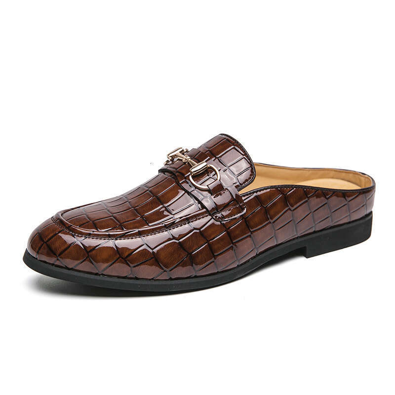 2023 Summer New Baotou Men's 38-47 Large Horsehead Buckle Lazy Half Slippers