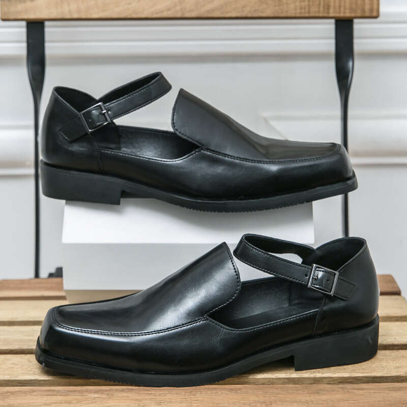 Spring and Autumn Breathable Fashion Black Low Heel Buckle Square Head Small Leather Shoes Large Size Baotou Sandals