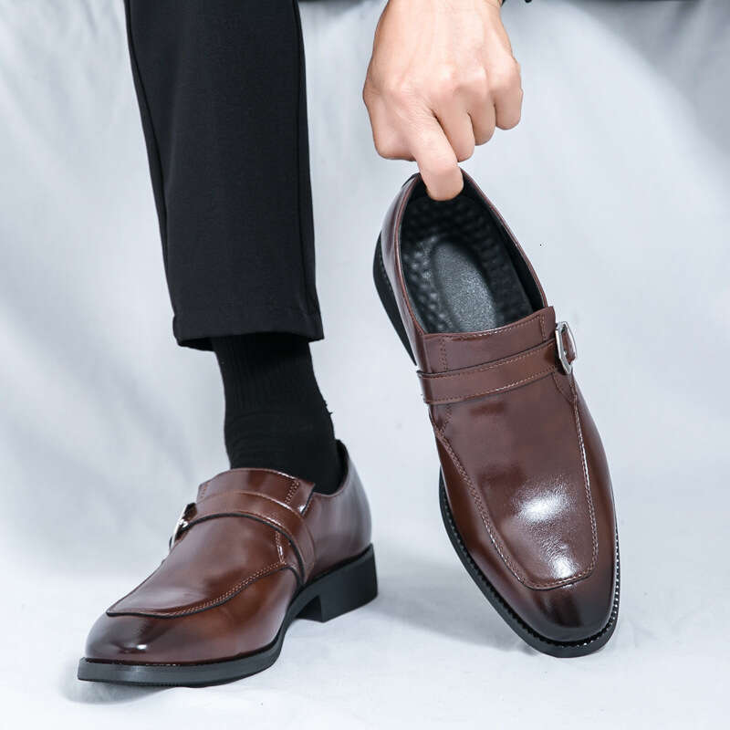 Large one foot Le Fu 2024 Spring and Autumn new men's British style Korean version wedding groom shoes