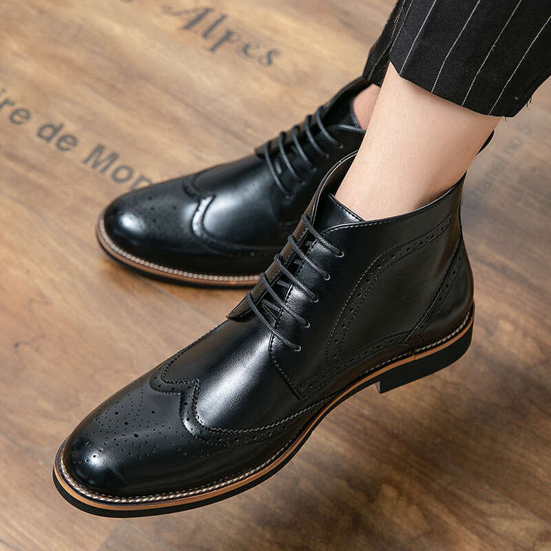 Large men's size 38-45 British style trendy Blok carved high top leather shoes Martin boots for men
