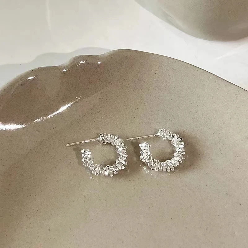 Vintage Twisted Wave Pendant Earrings Cshaped Half Round Temperature Geometry Party Accessories 250326