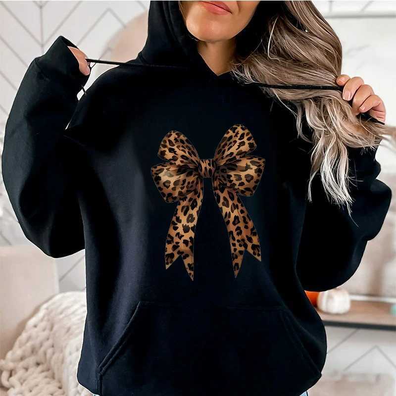Bow Heart Love Leopard Print Hoodies Long Sleeve Funny Sweatshirts Streetwear Womens Casual Graphic Hooded Pullovers ClothesT251105