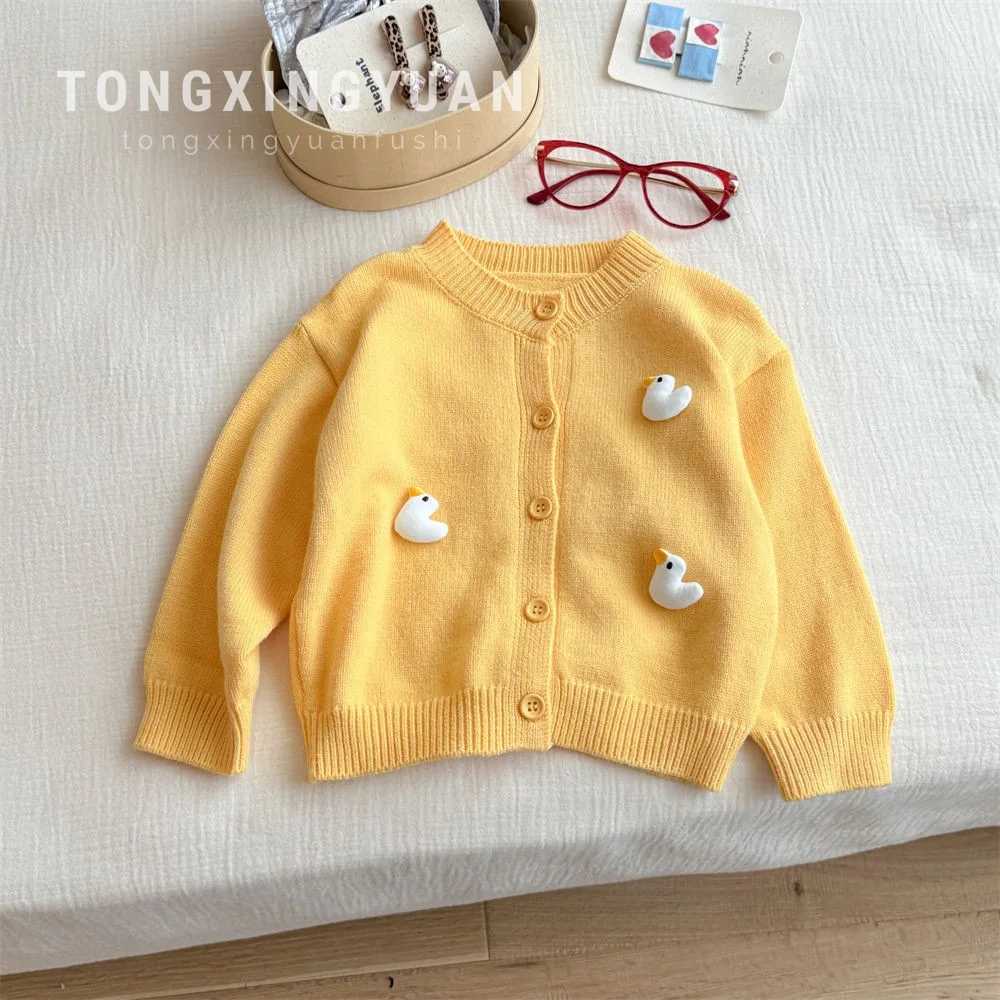 Childrens Clothing Girls Knitted Sweater Autumn New Childrens Cardigan Three-dimensional Doll Cute Coat Girls SweaterT251105