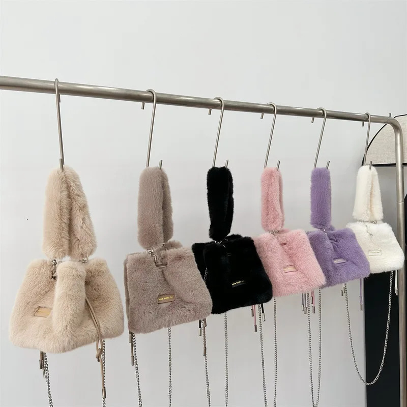 Fur Ladies Bucket Bag Clutch Purse Handbags Soft Plush Female Chain Shoulder Bags Winter Furry Small Messenger Bag 251104