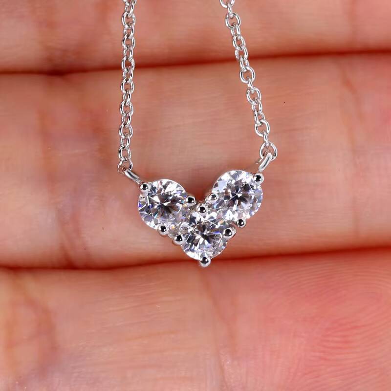 S925 Sterling Silver Heart-Shaped Necklace Diamond Pendant Short Clavicle Chain Rhodium Plated Moissanite Engraved Trendy Gift
