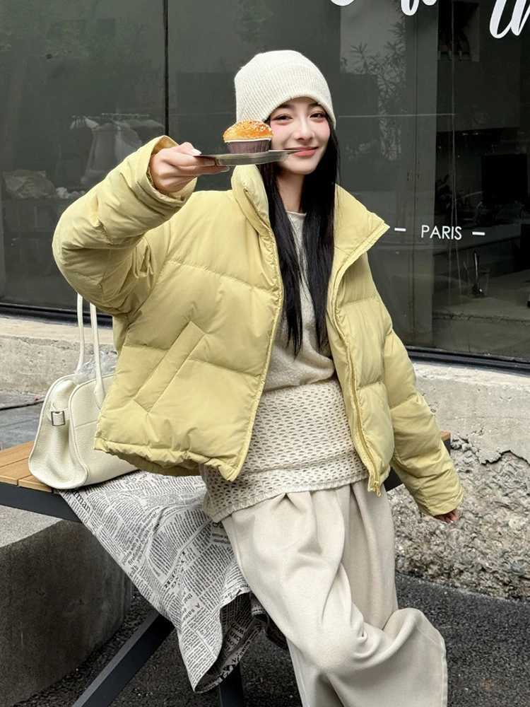 Winter Stand Collar Fluffy Short Down Jacket Female Puff Thicken Warm Solid Jackets Women White Duck Down Zipper Parker OutwearsT251105